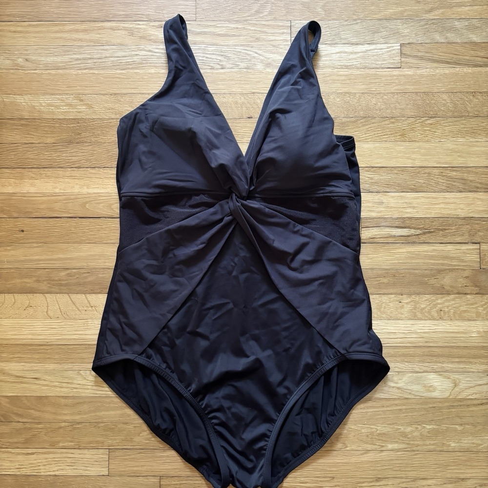 Miradonna by Miraclesuit Women's One Piece Swimsuit 14 Black Slimming Black Chic
